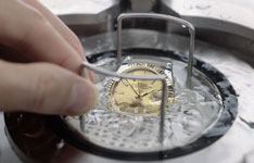 劳力士表可以自己换电池吗