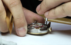 劳力士表蒙子坏了怎么修